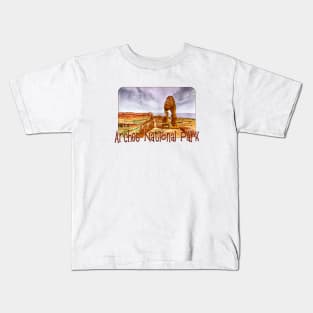 Delicate Arch, Arches National Park, Utah Kids T-Shirt